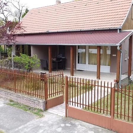 Vadszolo Apartman Balatonmáriafürdő Esterno foto